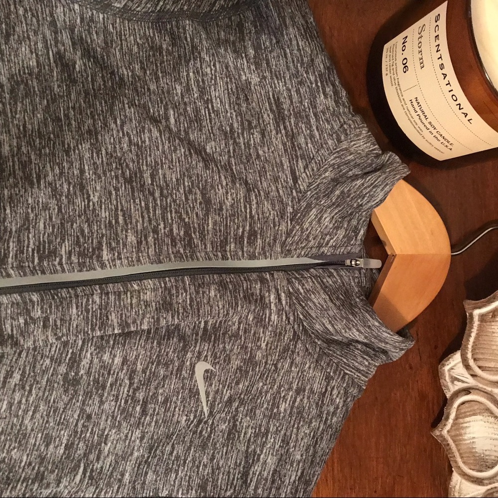 Nike 3/4 zip pullover - Picture 2 of 2